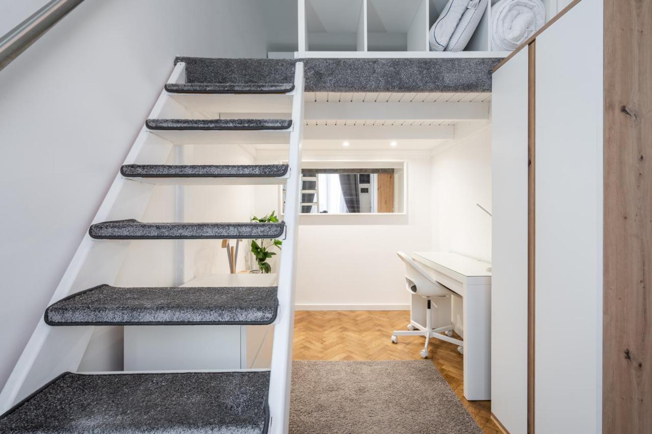 Galaxy Cube Apartment Budapest Luaran gambar